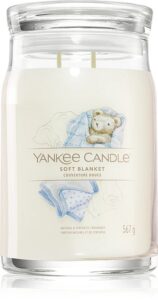 Soft Blanket Signature Candle